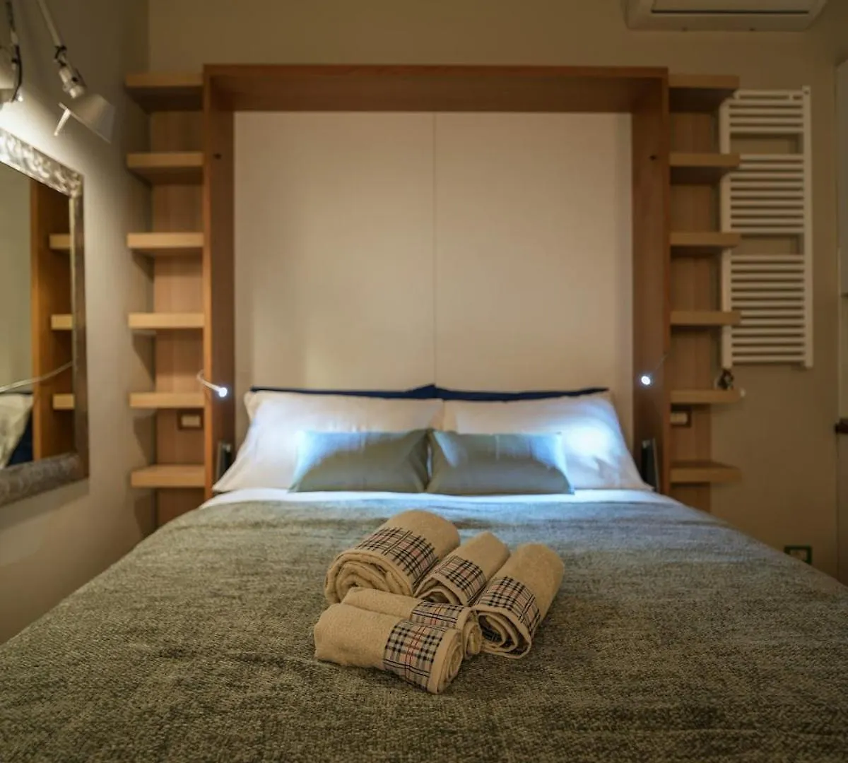 Apartment The Riverside Loft Milan Italy